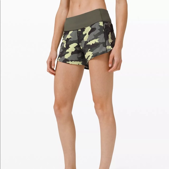 NWT Lululemon Speed Up MR lined 4” shorts in Camo - Picture 2 of 9